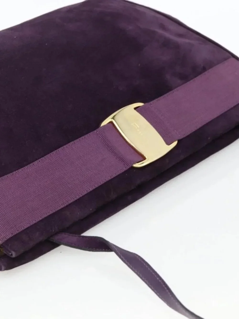 Salvatore Ferragamo Vala Shoulder Bag Suede Purple Gold Auth AMZ434
